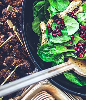 food-salad-healthy-lunch